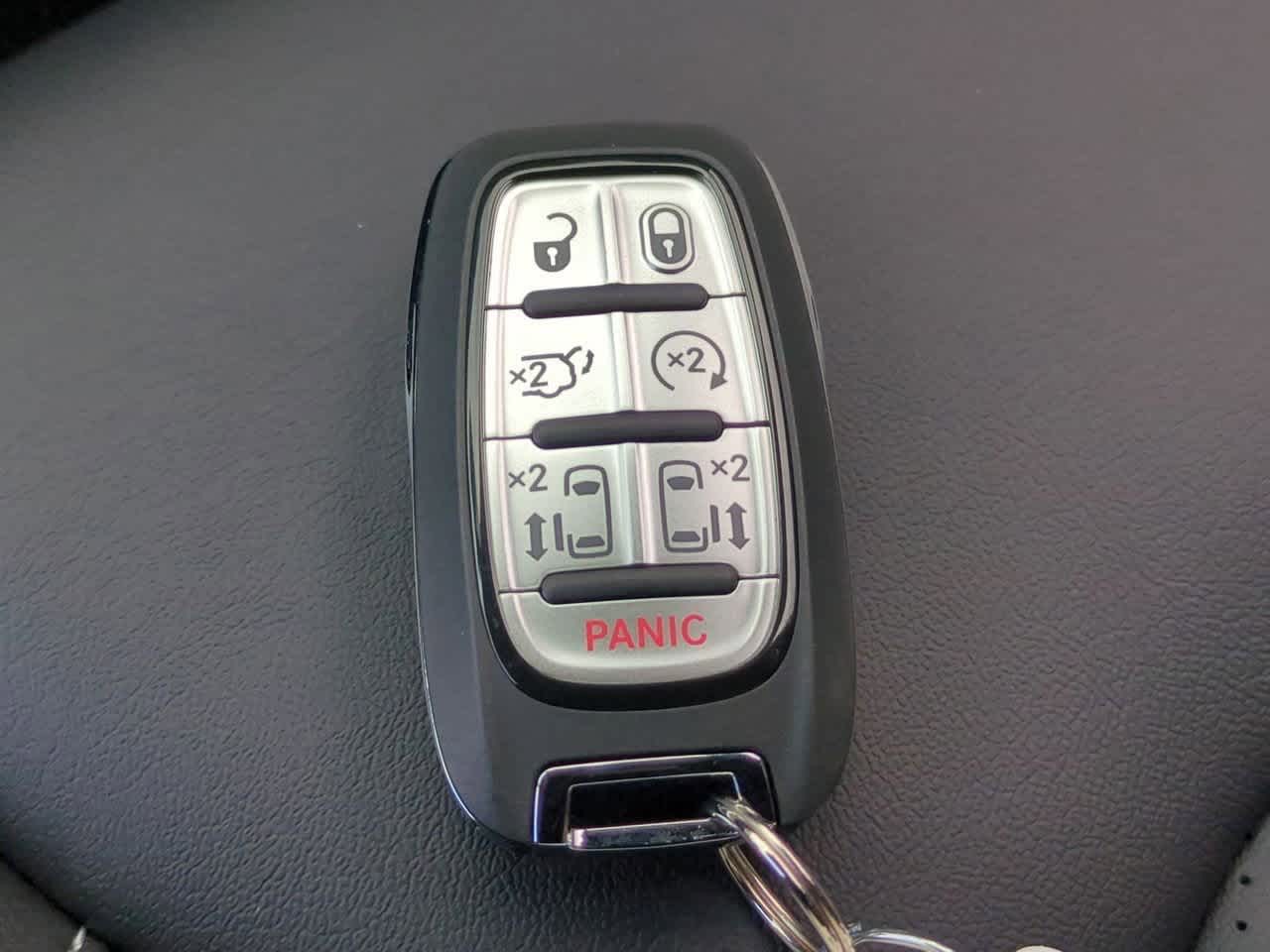 Thumbnail: 2026 Chrysler Pacifica - 34