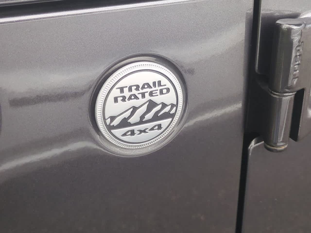 Thumbnail: 2018 Jeep Wrangler - 13