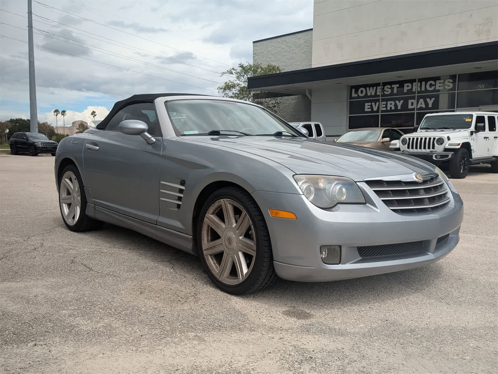 Thumbnail: 2005 Chrysler Crossfire - 3
