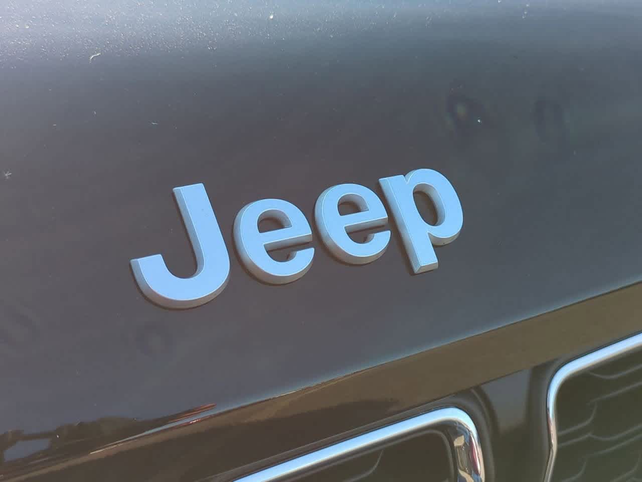 Thumbnail: 2025 Jeep Grand Cherokee - 12