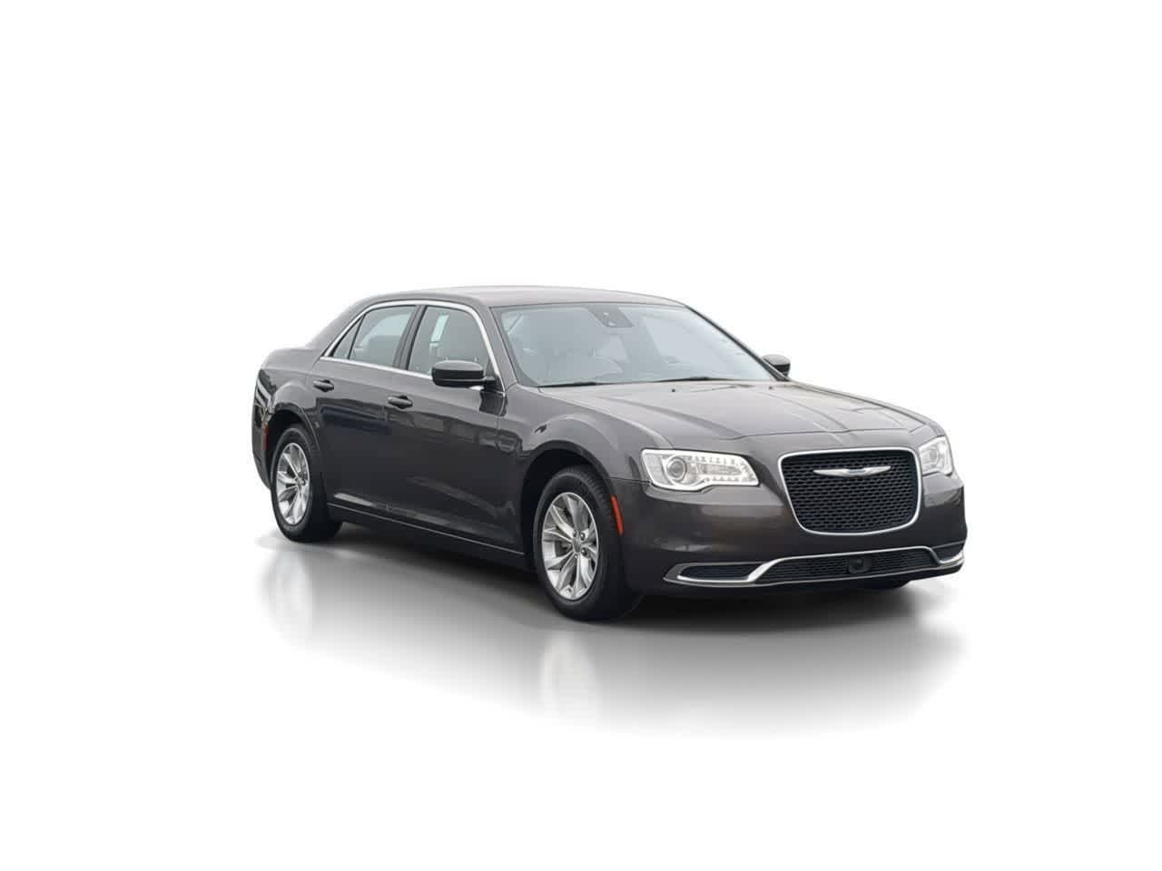 Thumbnail: 2023 Chrysler 300 - 2