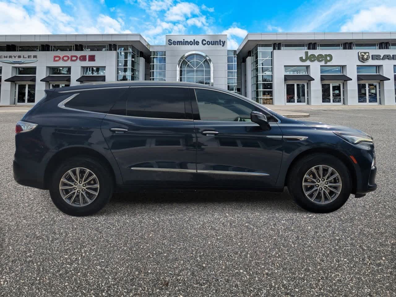 Thumbnail: 2023 Buick Enclave - 9