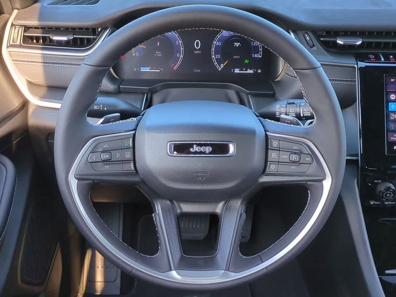 Thumbnail: 2025 Jeep Grand Cherokee L - 24