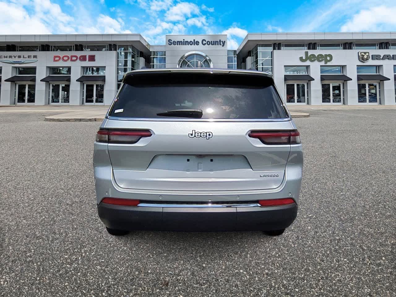 2025 Jeep Grand Cherokee L Laredo 7