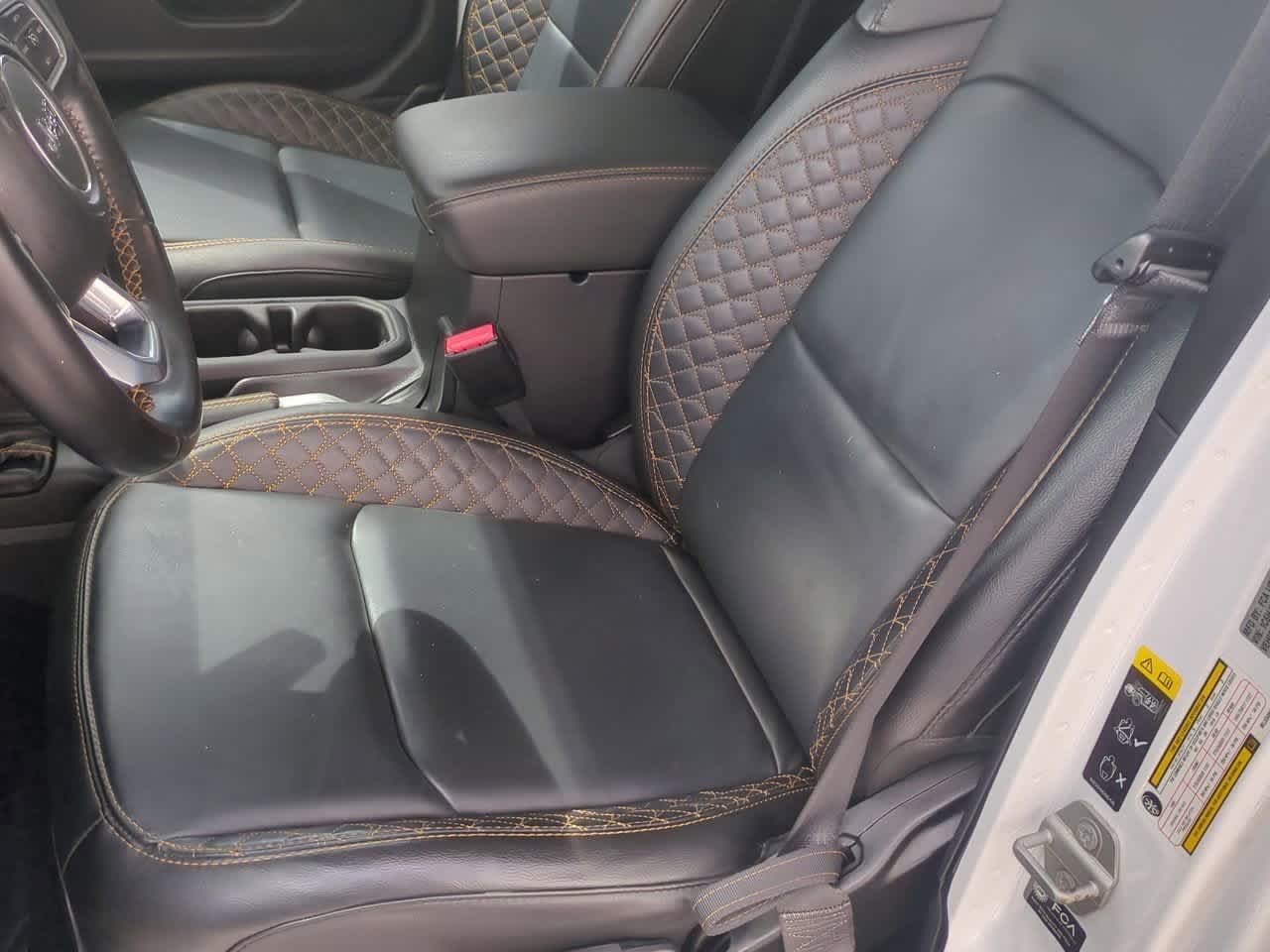 Thumbnail: 2021 Jeep Gladiator - 17