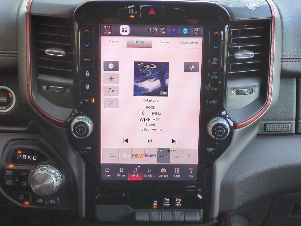 Thumbnail: 2025 RAM 1500 - 28