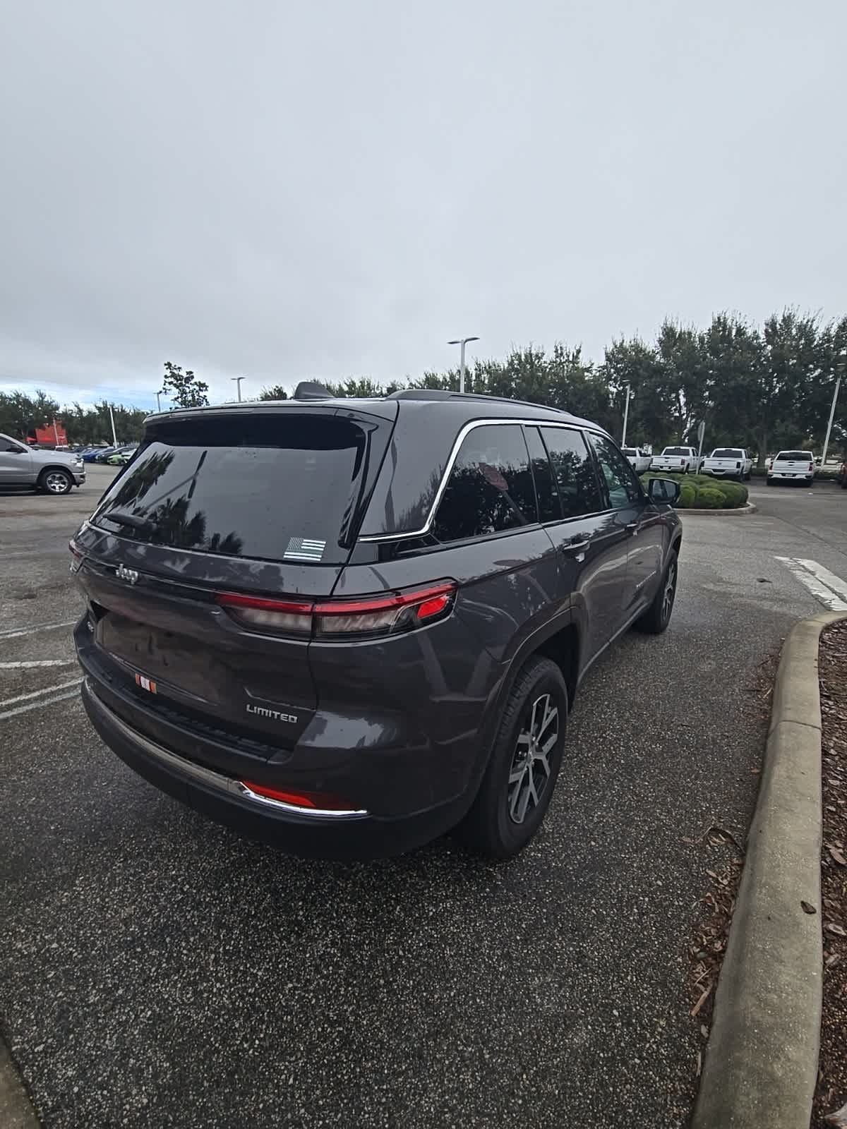 Thumbnail: 2025 Jeep Grand Cherokee - 12