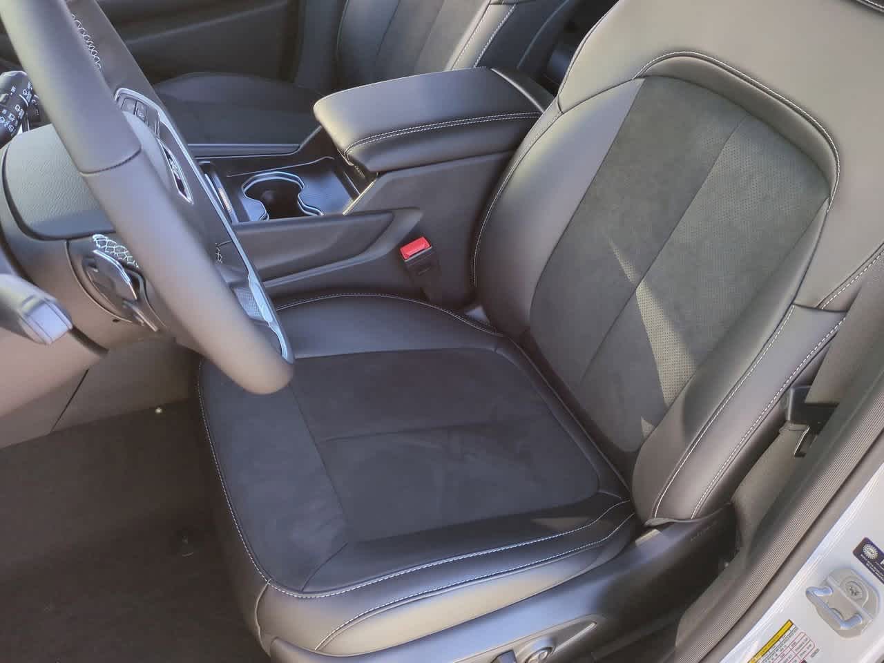 Thumbnail: 2025 Jeep Grand Cherokee - 17