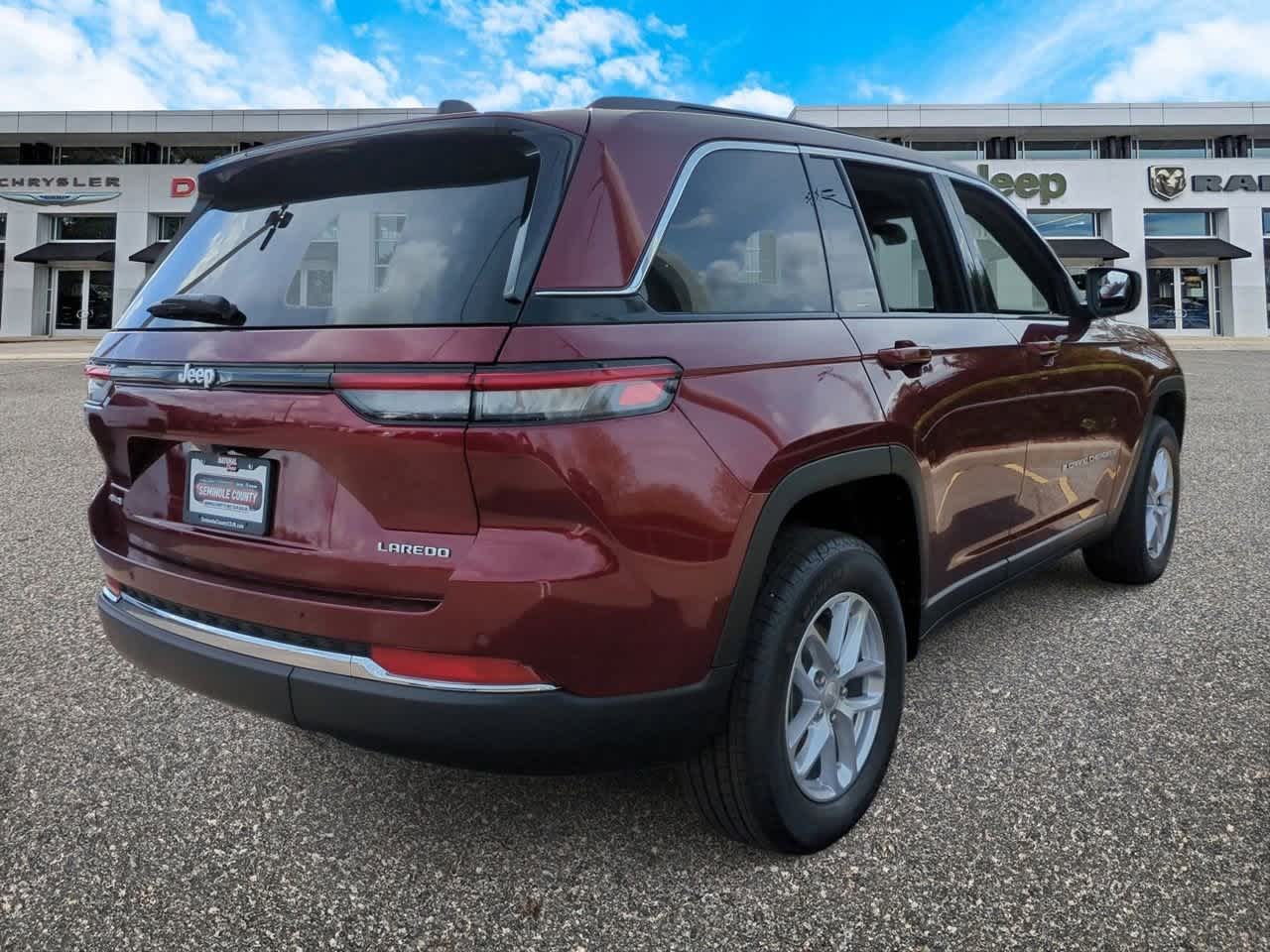 Thumbnail: 2025 Jeep Grand Cherokee - 8