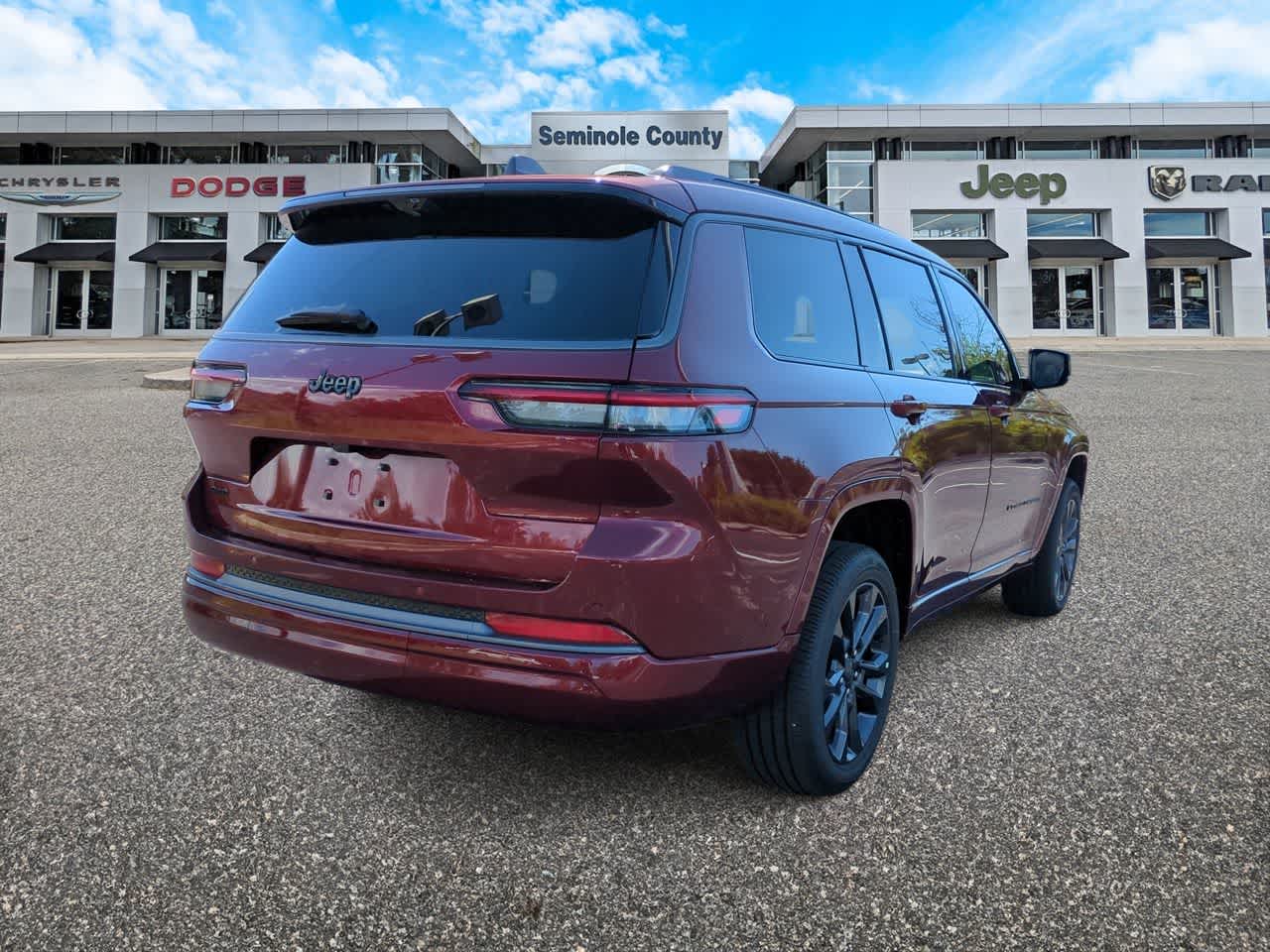 Thumbnail: 2026 Jeep Grand Cherokee L - 8