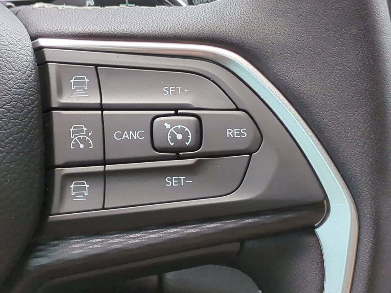 Thumbnail: 2025 Jeep Grand Cherokee L - 25