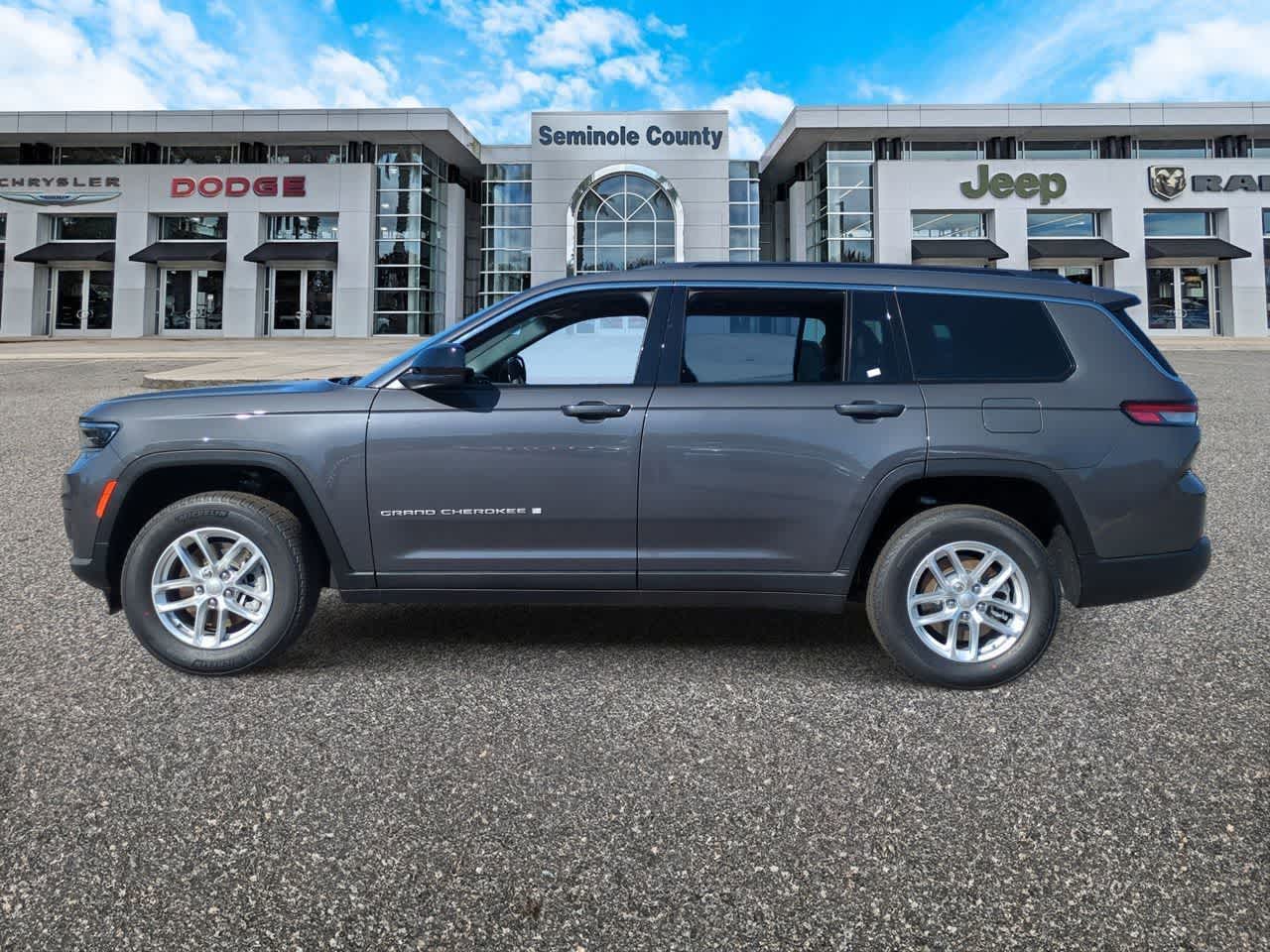 Thumbnail: 2025 Jeep Grand Cherokee L - 5