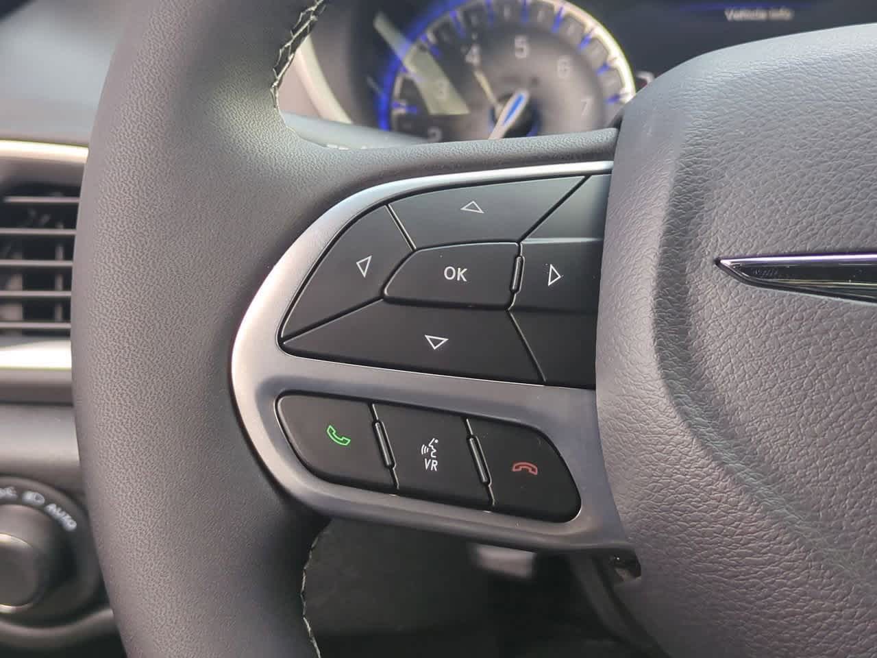 Thumbnail: 2026 Chrysler Voyager - 24