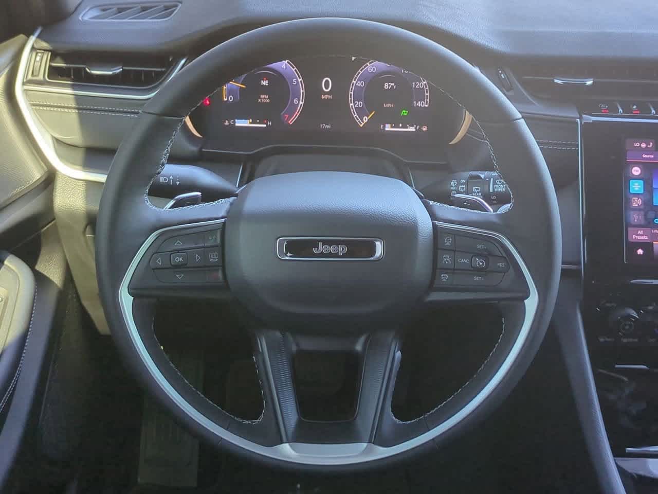 Thumbnail: 2025 Jeep Grand Cherokee L - 24