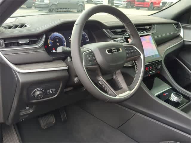 Thumbnail: 2025 Jeep Grand Cherokee - 10