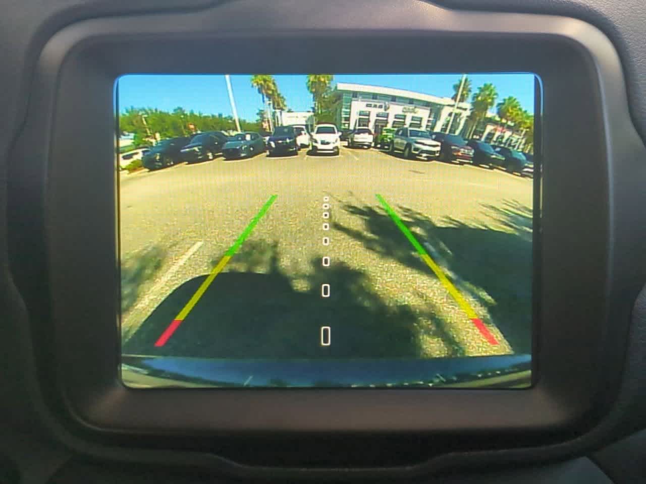 Thumbnail: 2022 Jeep Renegade - 31