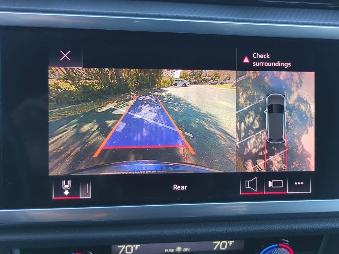 Thumbnail: 2022 Audi Q3 - 30