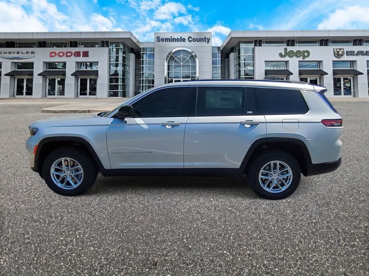 Thumbnail: 2025 Jeep Grand Cherokee L - 5