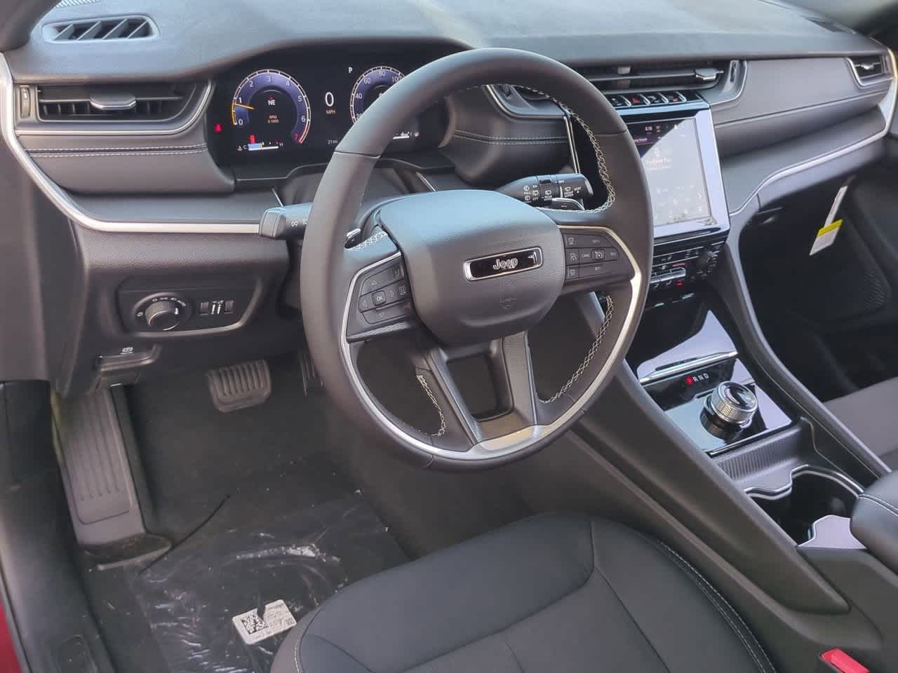 Thumbnail: 2025 Jeep Grand Cherokee L - 10