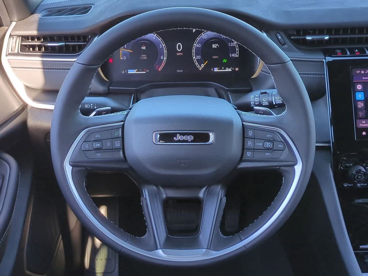 Thumbnail: 2025 Jeep Grand Cherokee - 23