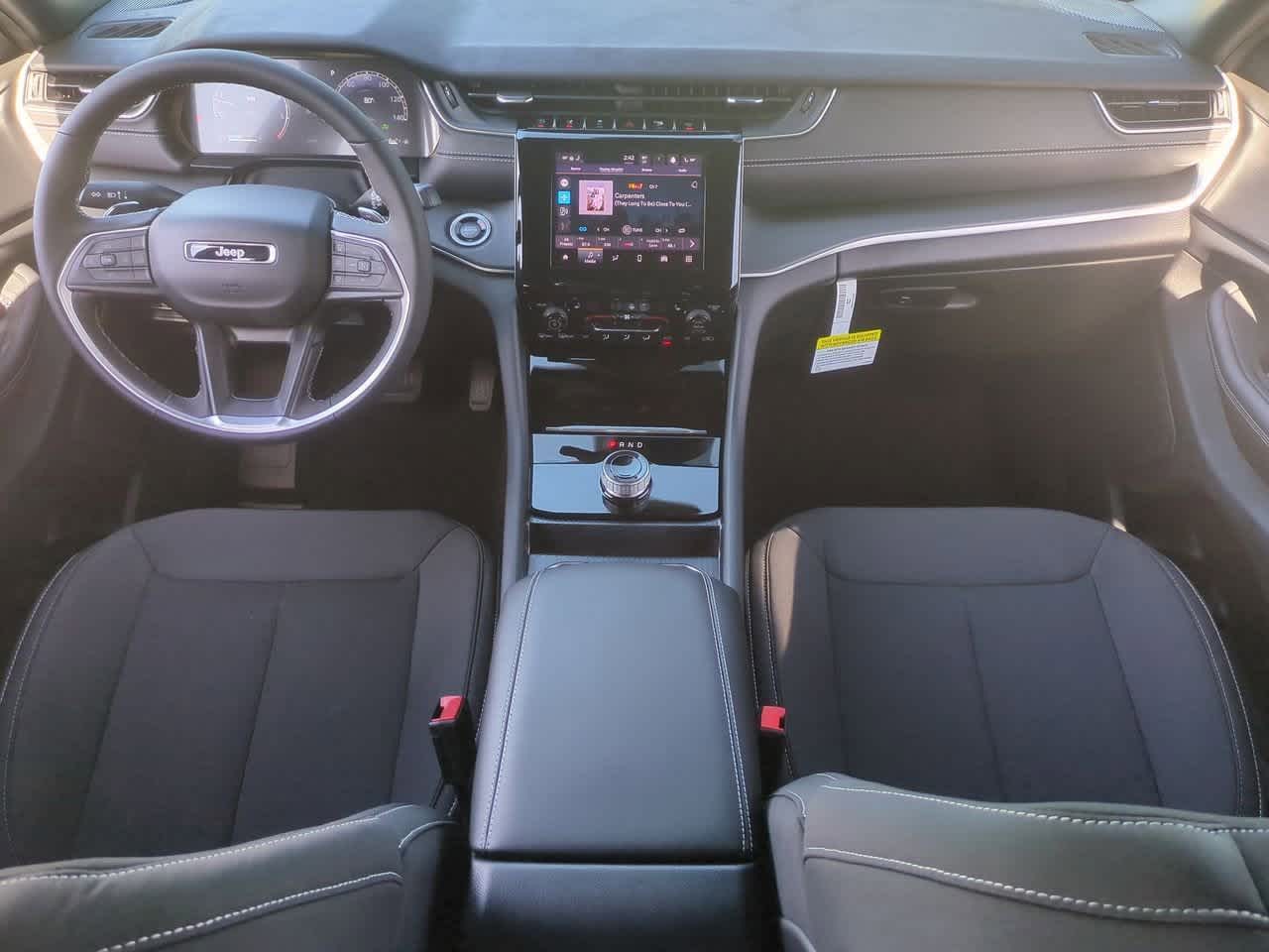 Thumbnail: 2025 Jeep Grand Cherokee - 16