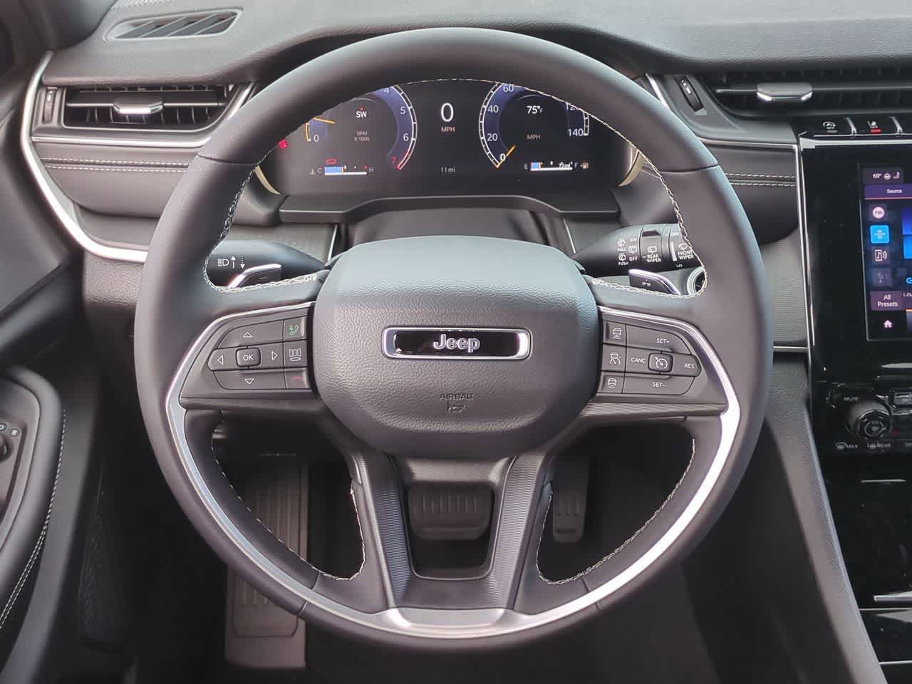 Thumbnail: 2025 Jeep Grand Cherokee L - 23