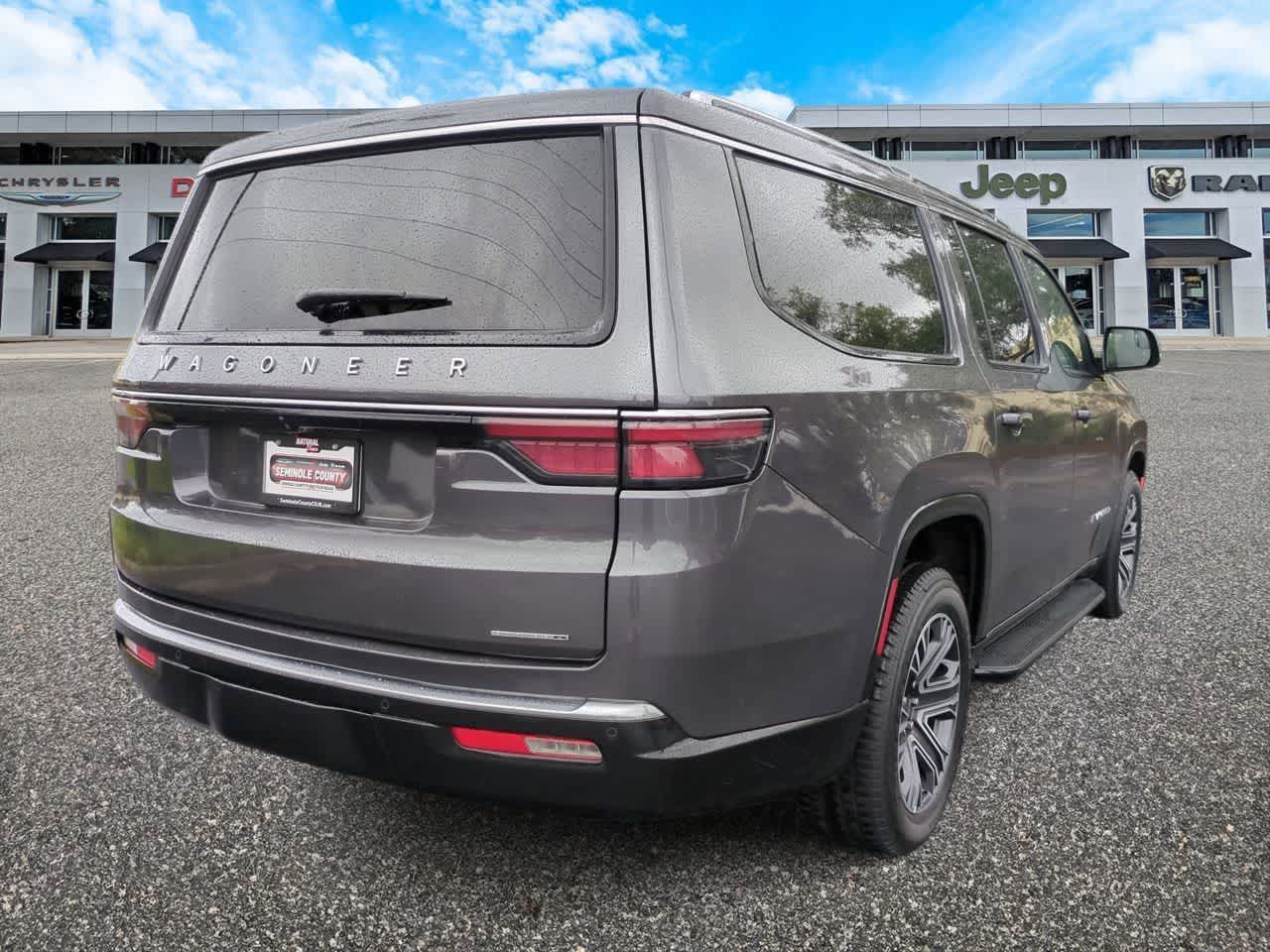 Thumbnail: 2024 Jeep Wagoneer - 8