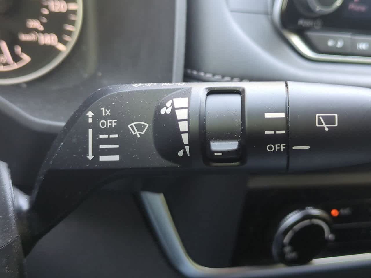 Thumbnail: 2023 Nissan Rogue - 26