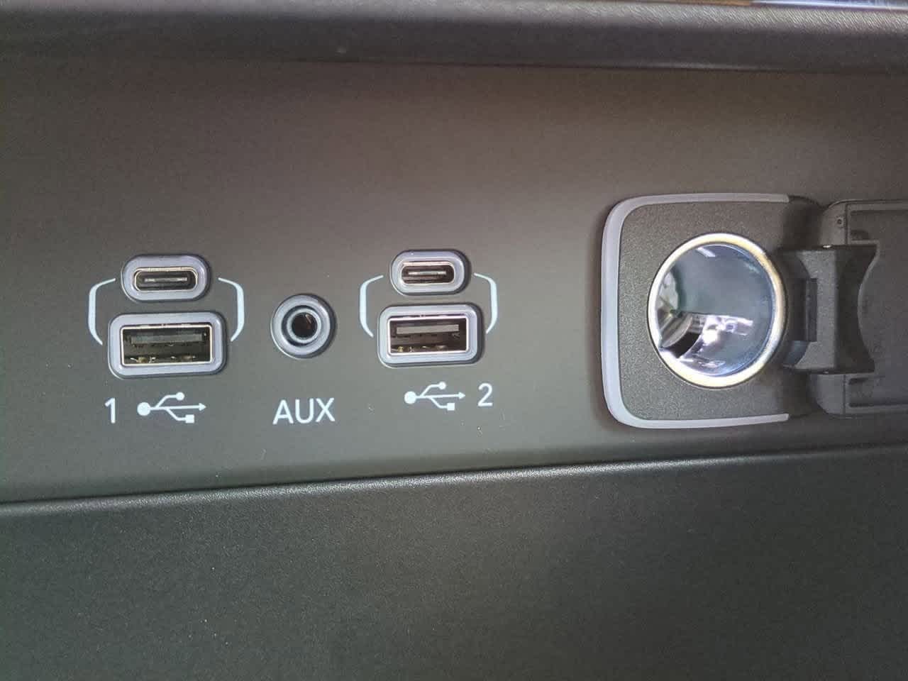 Thumbnail: 2025 Jeep Grand Cherokee - 32