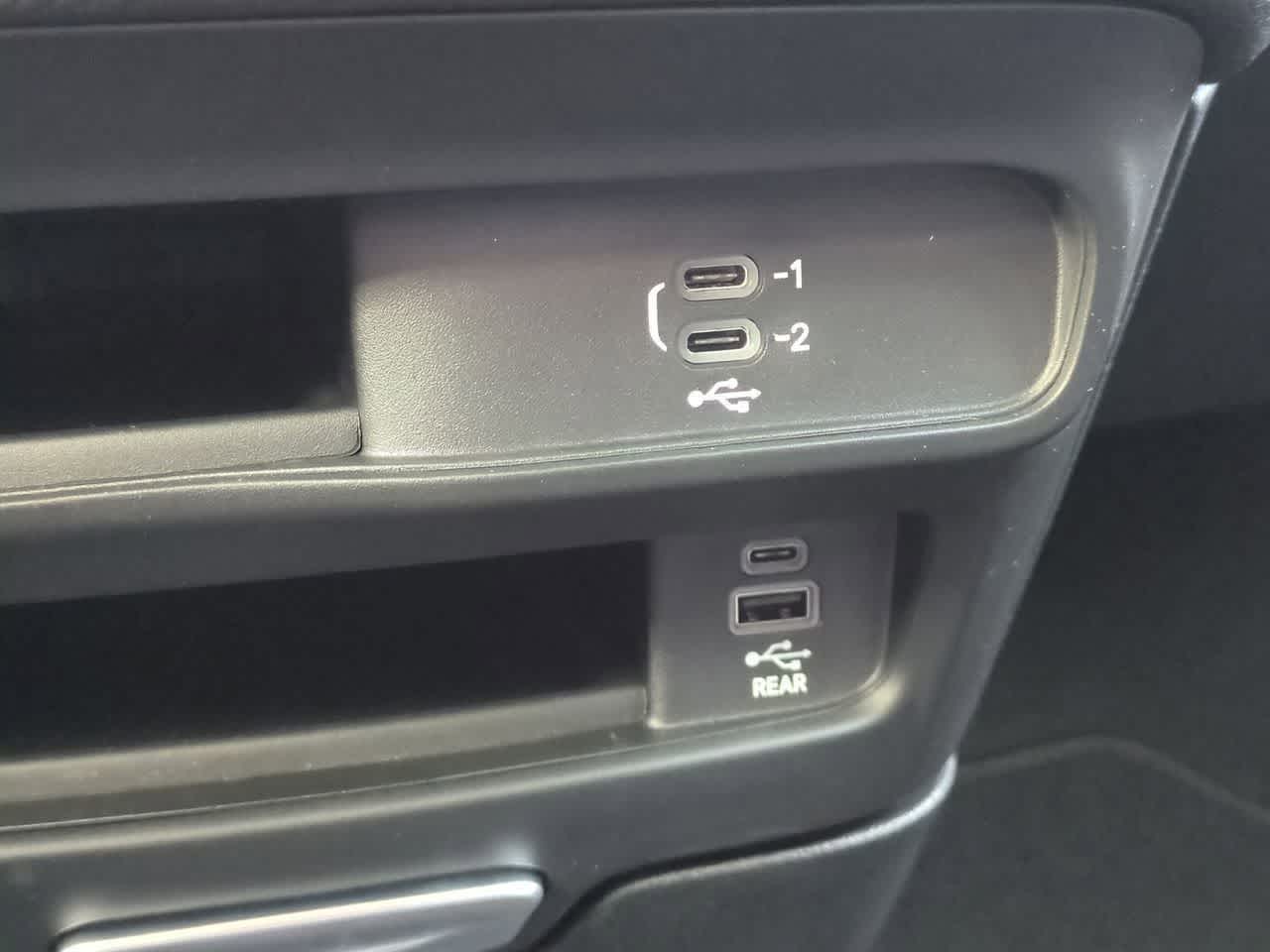 Thumbnail: 2026 Chrysler Pacifica - 33