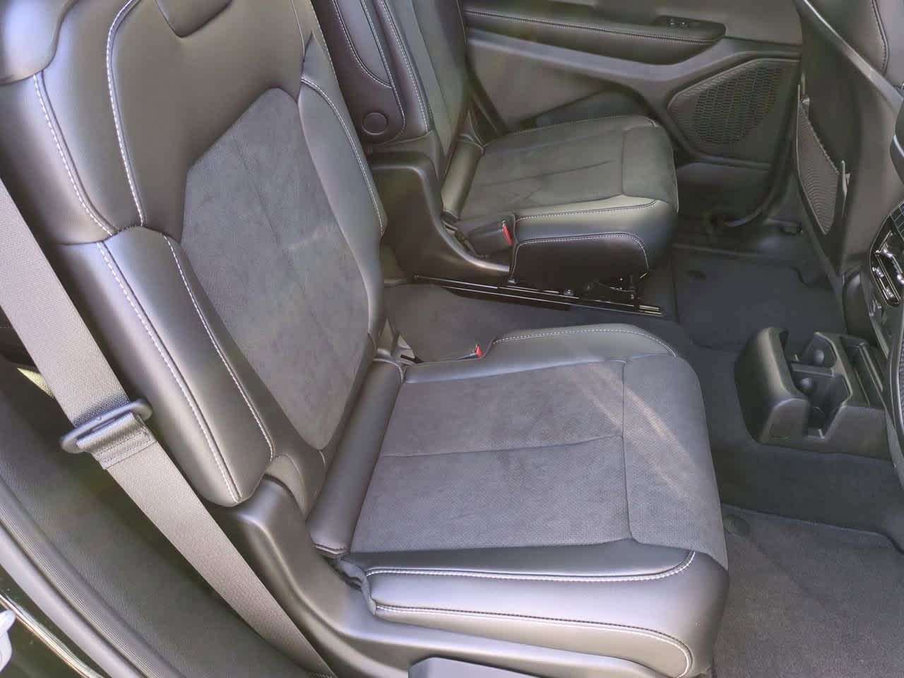 Thumbnail: 2025 Jeep Grand Cherokee L - 22