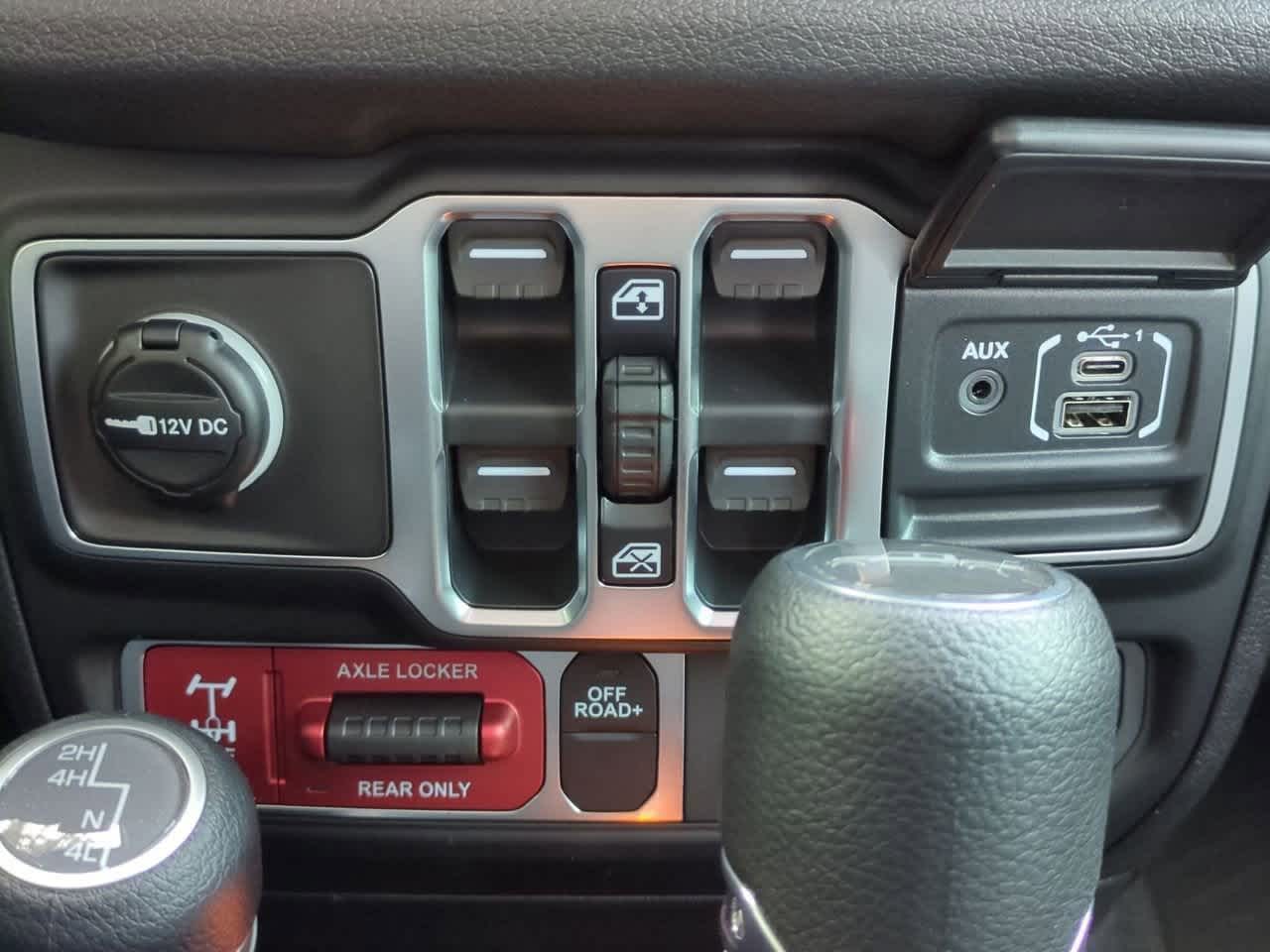 Thumbnail: 2026 Jeep Gladiator - 32