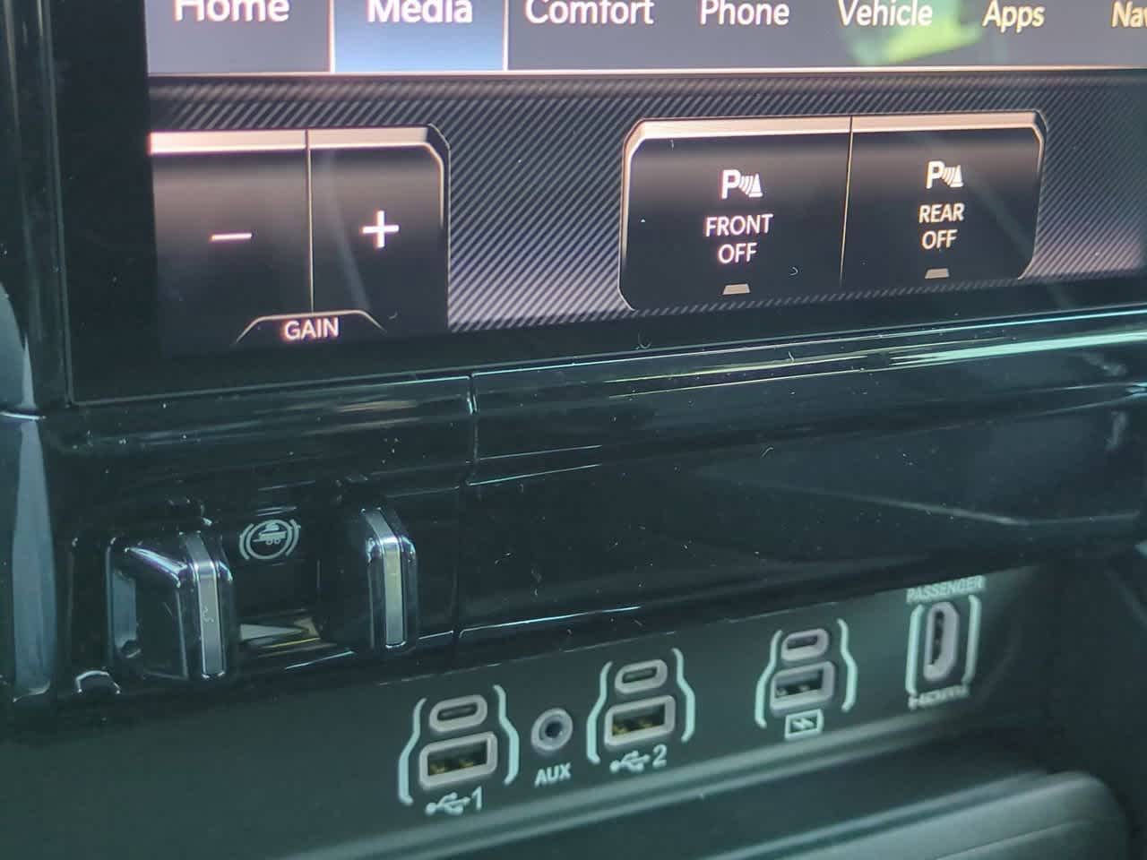 Thumbnail: 2026 RAM 1500 - 18