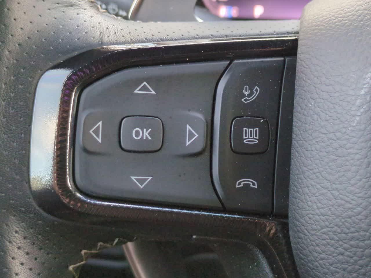 Thumbnail: 2025 RAM 1500 - 25