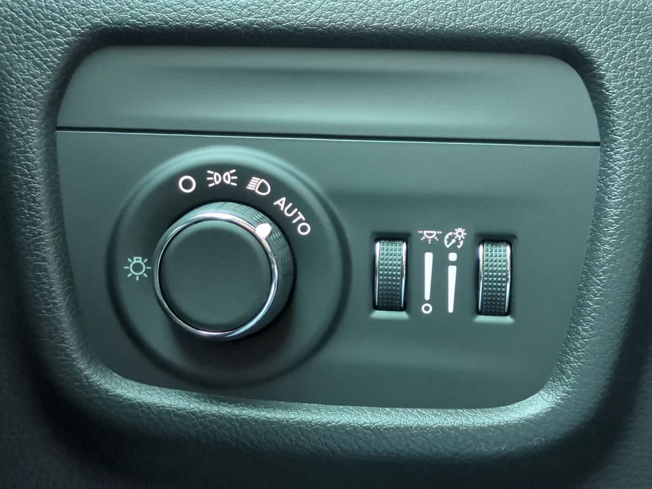 Thumbnail: 2025 Jeep Grand Cherokee - 18