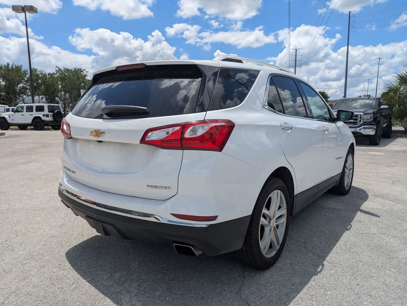 Thumbnail: 2019 Chevrolet Equinox - 4