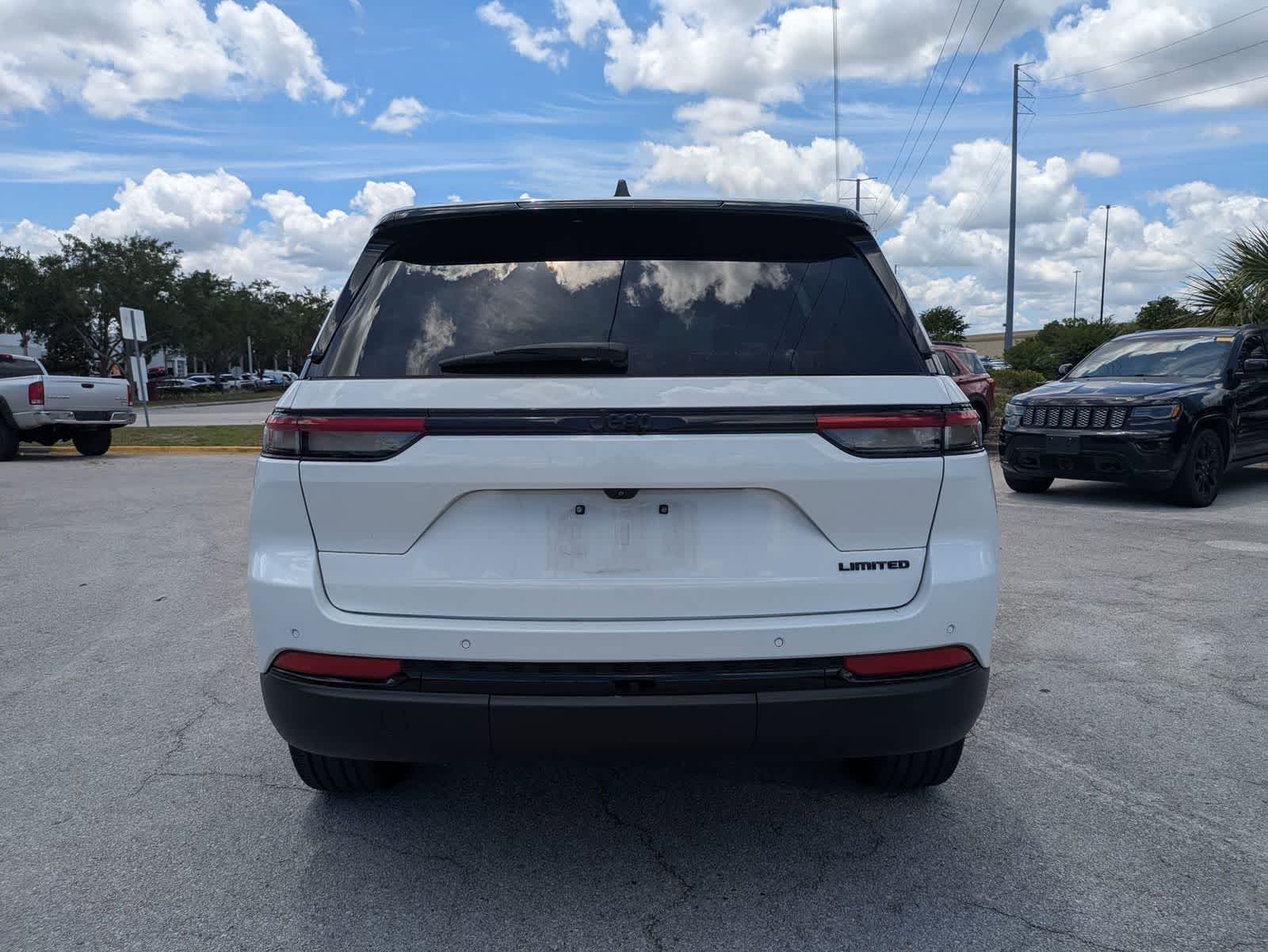 Thumbnail: 2023 Jeep Grand Cherokee - 5