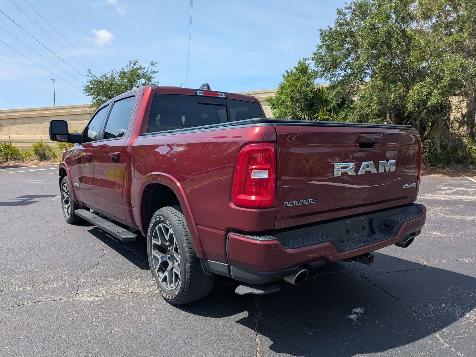 Thumbnail: 2025 RAM 1500 - 6