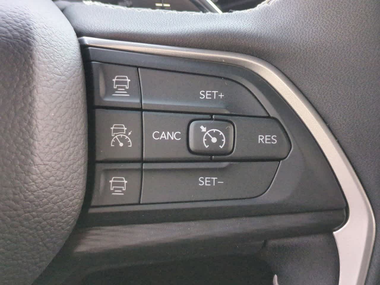 Thumbnail: 2025 Jeep Grand Cherokee L - 24