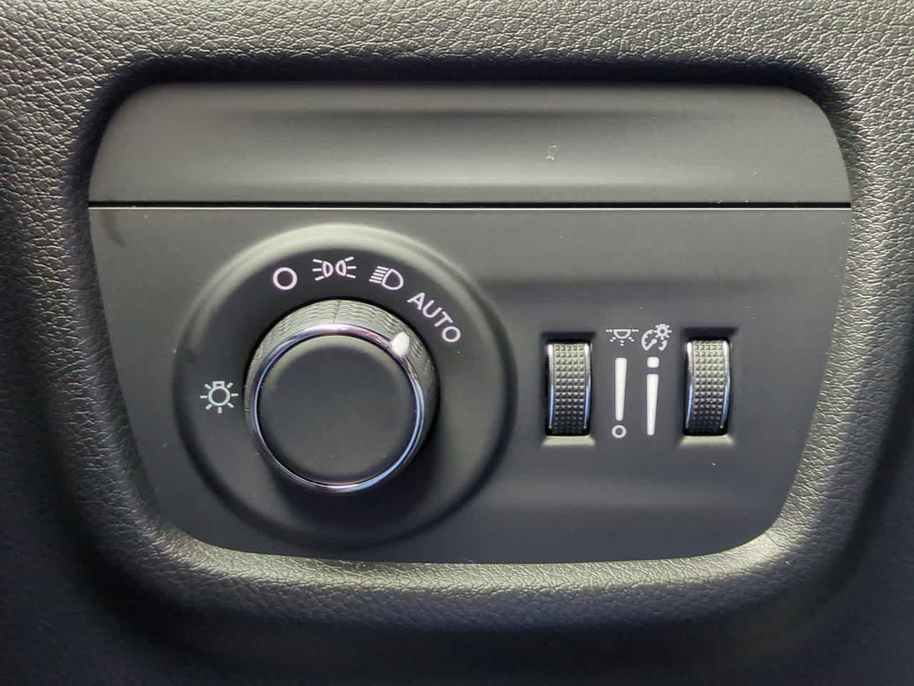 Thumbnail: 2025 Jeep Grand Cherokee L - 17