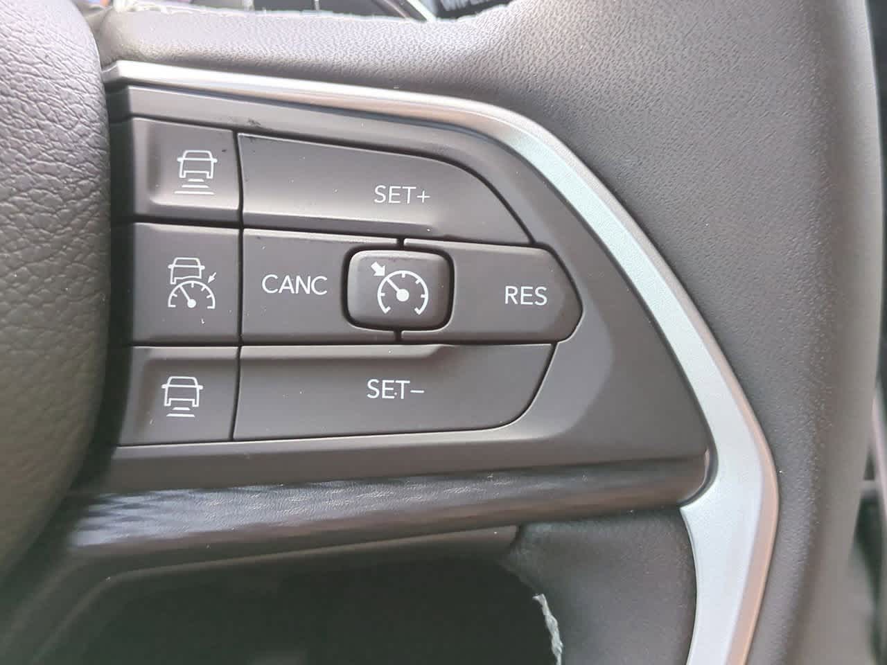 Thumbnail: 2025 Jeep Grand Cherokee L - 25