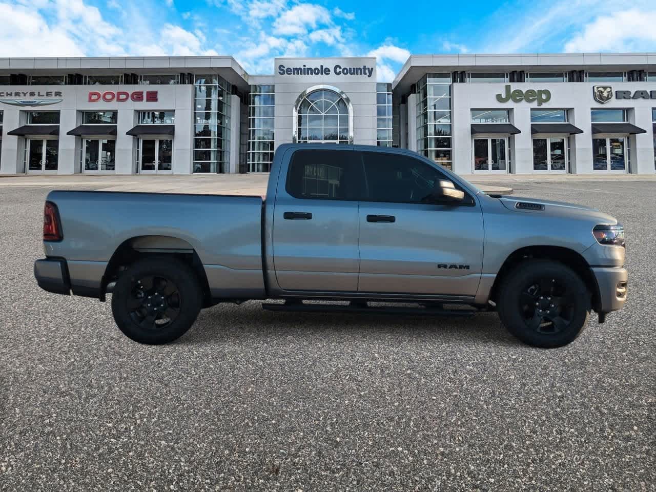 Thumbnail: 2025 RAM 1500 - 9