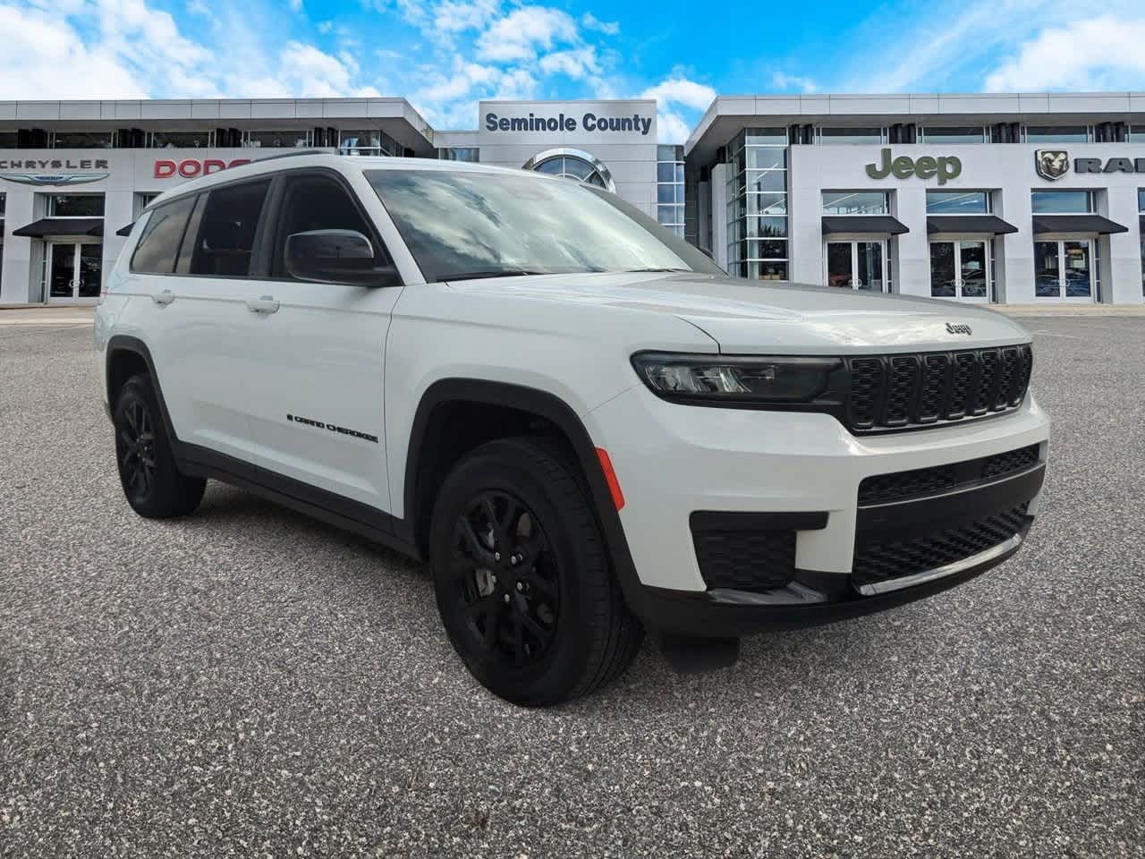 Thumbnail: 2024 Jeep Grand Cherokee L - 2