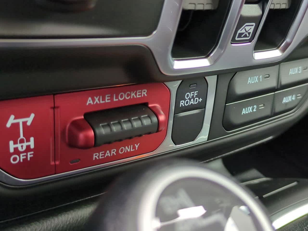 Thumbnail: 2025 Jeep Wrangler - 18