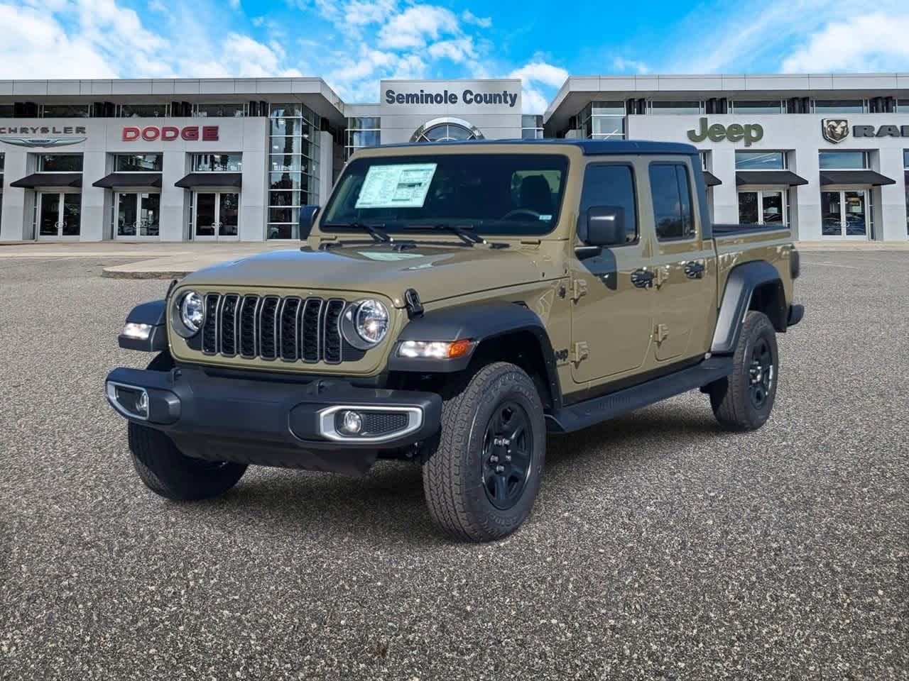 Thumbnail: 2025 Jeep Gladiator - 4