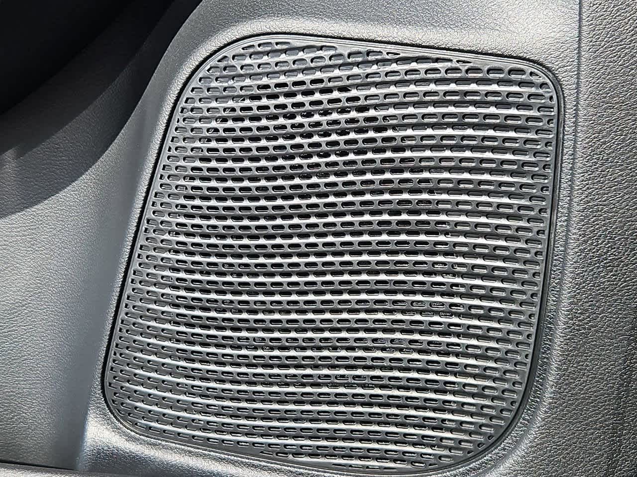 Thumbnail: 2026 Chrysler Pacifica - 30