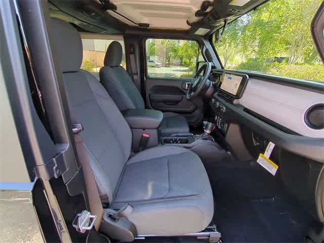 Thumbnail: 2025 Jeep Wrangler - 19