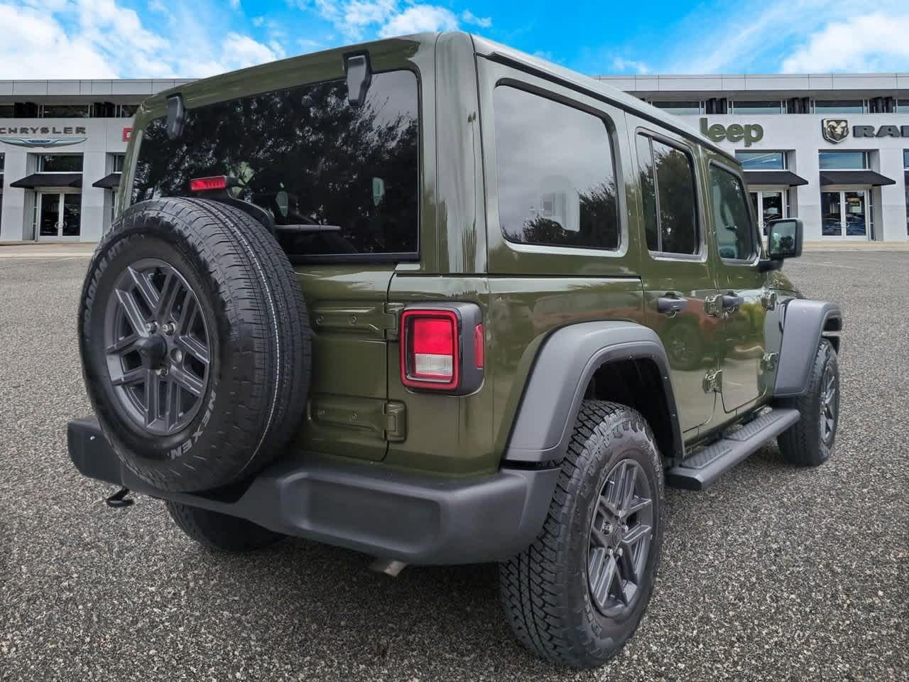 Thumbnail: 2024 Jeep Wrangler - 8