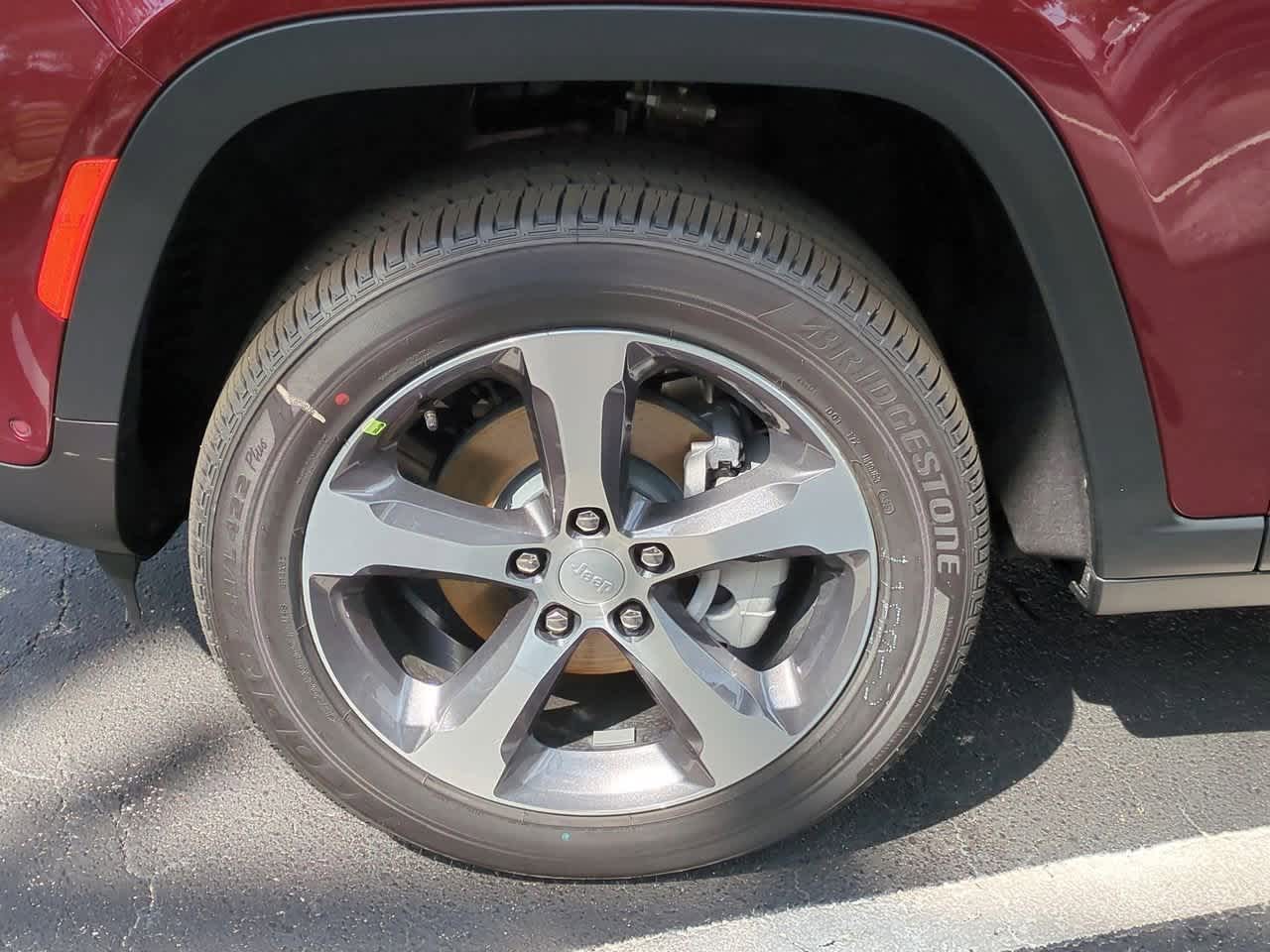 Thumbnail: 2025 Jeep Grand Cherokee - 14