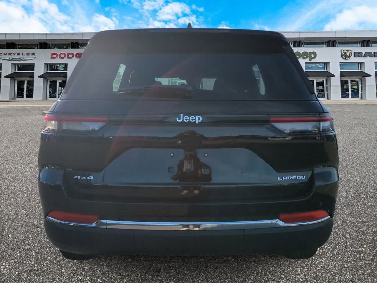 Thumbnail: 2025 Jeep Grand Cherokee - 7